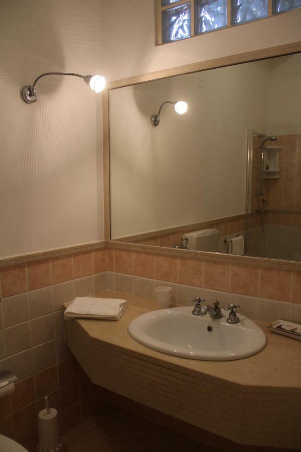 Neathon Rooms Noto Extérieur photo